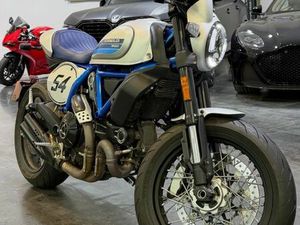 DUCATI SCRAMBLER CAFÉ RACER 800 - SEULEMENT 1076KM - MAINTIEN DE CHARGE - CARNET DUCATI