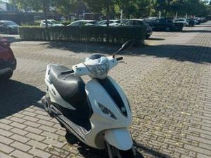 PIAGGIO NEW FLY WOK, ZIE BESCHRIJVING — SCOOTERS | PIAGGIO — MARKTPLAATS