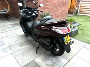 NIEUWE YAMAHA MAJESTY 400 UIT 2005 - UNIEKE KANS! — SCOOTERS | YAMAHA — MARKTPLAATS