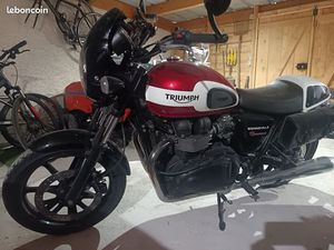 TRIUMPH BONNEVILLE T100 2015