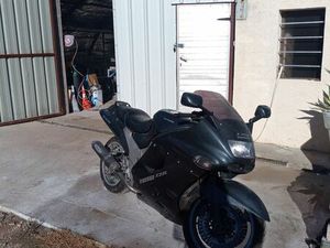 VEND ZZR 1100 KAWASAKI