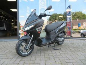 ② APRILIA SXR 50 CC CLASSE B AVEC 600€ DE RÉDUCTION