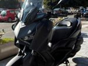 YAMAHA X-MAX 300 ABS
