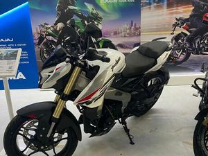 BAJAJ PULSAR NS