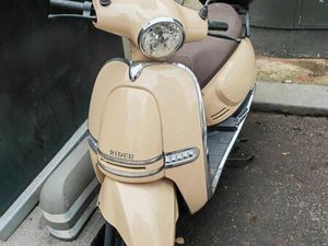 SCOOTER RIDER ÉLECTRIQUE 50 CC