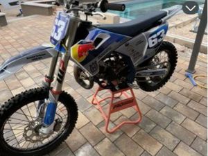 85 HUSQVARNA