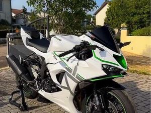 MOTO KAWASAKI ZX6R 636