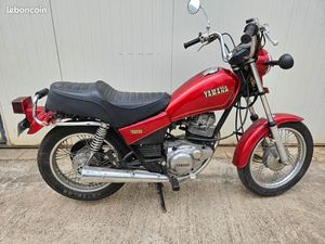 YAMAHA 125