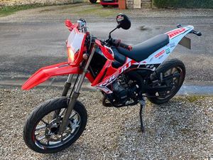 VENDS MOTO RIEJU 50 CC MRT