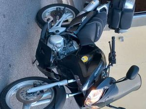 SUPERBE HONDA VARADERO