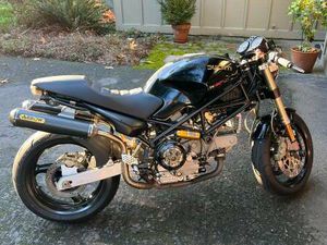 DUCATI 2001 MONSTER M900 I.E.
