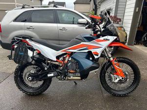 2023 KTM 890 ADVENTURE R