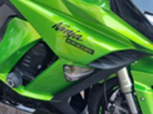 KAWASAKI Z1000SX