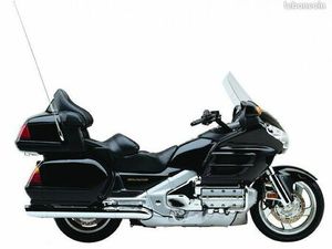 GOLDWING GL1800 65000 KM SI VENTE D’ICI LE 02/01/2026
