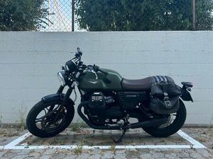 MOTO GUZZI V7 III STONE