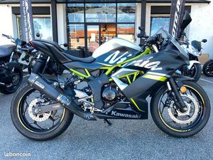 KAWASAKI NINJA 125 2019