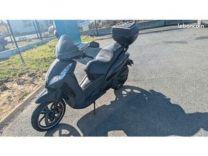 SCOOTER PEUGEOT GEOPOLIS