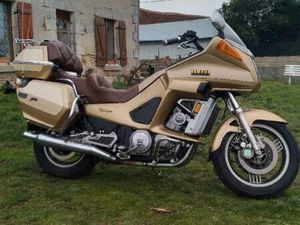 VEND MOTO YAMAHA VENTURE ROYALE