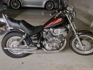 YAMAHA XV 750 VIRAGO
