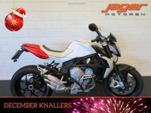 MV AGUSTA BRUTALE 800 NIEUWSTAAT HISTORIE (BJ 2015) — MOTOREN | MV AGUSTA — MARKTPLAATS 35KW 35 KW A2