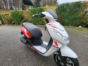 SCOOTER PEUGEOT KISBEE