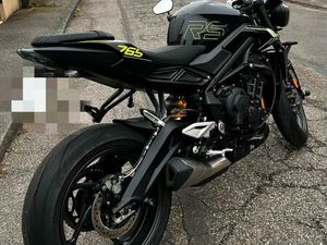 TRIUMPH 765 STREET TRIPLE RS