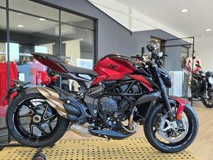 ② EINDEJAARSPROMO NIEUWE MV AGUSTA BRUTALE 800 RR
