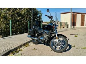 SUZUKI - INTRUDER LC 250