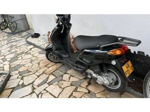 PIAGIO FLY 50 CC 4 TEMPOS COMO NOVA MUITO ECONOMICA TORRES VEDRAS (SÃO PEDRO, SANTIAGO, SANTA MARIA DO CASTELO E SÃO MIGUEL) E MATACÃES