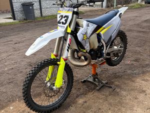 HUSQVARNA TE 300 TBI →