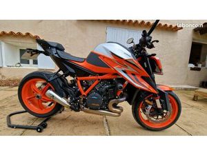 KTM 1290 SUPER DUKE R