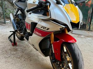 YAMAHA YZF R1 WORLD GP 60TH ANNIVERSAIRE