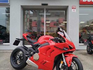 DUCATI PANIGALE V4, ČR, ZÁRUKA, - DPH, KRÁSNÝ STAV