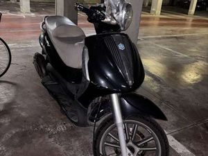 PIAGGIO BEVERLY 125 TOURER NERO