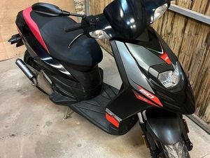 SCOOTER APRILIA SR 50 MOTARD