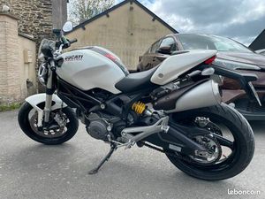 DUCATI MONSTER 696 FAIBLE KILOMÉTRAGE