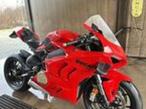 DUCATI PANIGALE V4 - 2024