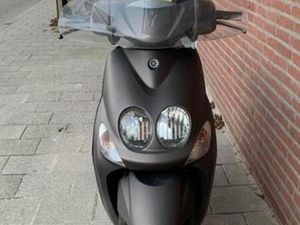YAMAHA NEOS 4T 2012- SCOOTER IN TOPCONDITIE! — SCOOTERS | YAMAHA — MARKTPLAATS