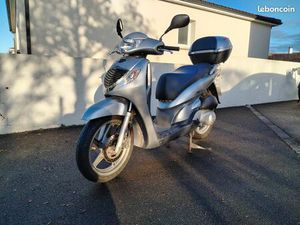 SCOOTER HONDA 125 SH