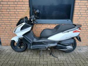 KYMCO DOWNTOWN 300I 2011 MOTORSCOOTER — SCOOTERS | KYMCO — MARKTPLAATS