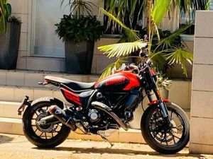 DUCATI - SSCRAMBLER FULL TROTTLE