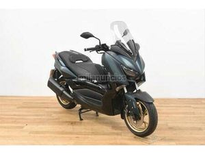 YAMAHA - XMAX 300