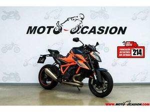 KTM - 1290 SUPER DUKE R
