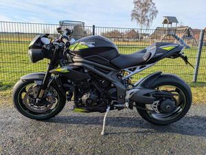 TRIUMPH SPEED TRIPLE 1050 RS