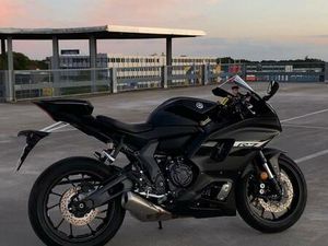 YAMAHA R7 2024 | 48 PS GEDROSSELT | 2.484 KM