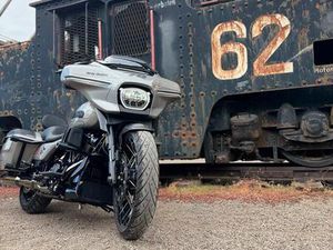 HARLEY DAVIDSON STREET GLIDE CVO MJ 2023.5 WILBERS J&H 21 ZOLL