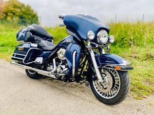 HARLEY DAVIDSON E-GLIDE ULTRA CLASSIC