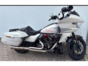 HARLEY DAVIDSON ROAD GLIDE CVO ST