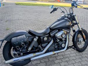 HARLEY-DAVIDSON DYNA STREET BOB FXDB SCHWARZ