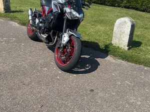 KAWAZAKI Z900 A2